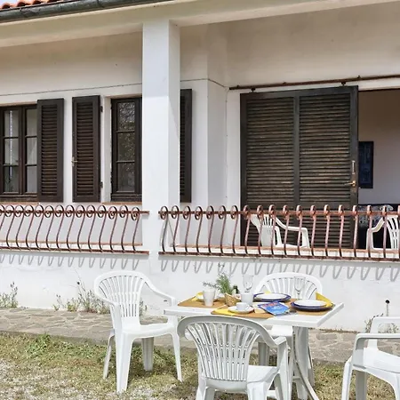 Appartement Oasi App. 2 *